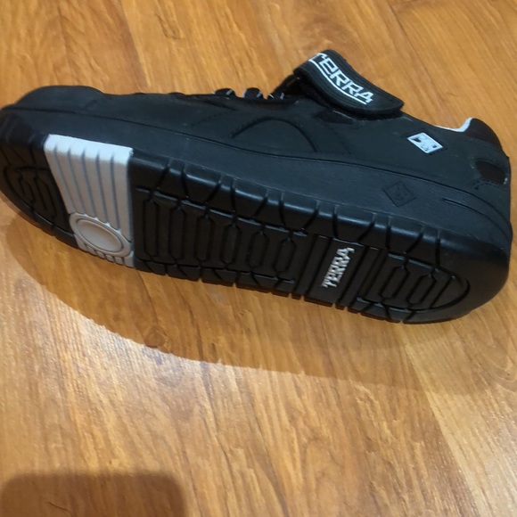 Size 9 men’s  Terra steel toe safety work shoes - Picture 4 of 8